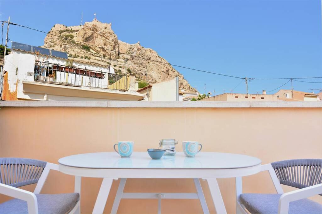 Ferienwohnung Penthouse In Old City Center By Nras Alicante Exterior foto